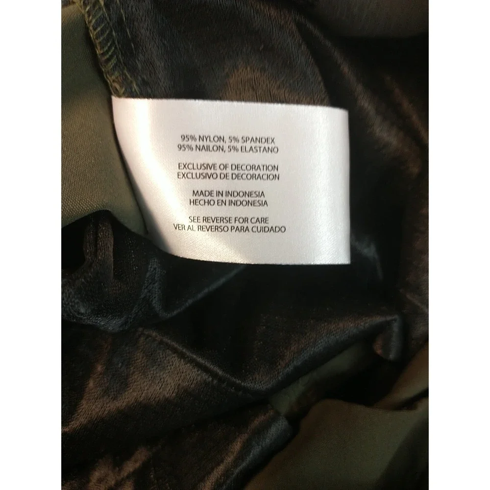 Orvis Mens Khaki Green Stretch Cargo Shorts Size 40 Lightweight Hiking Outdoor